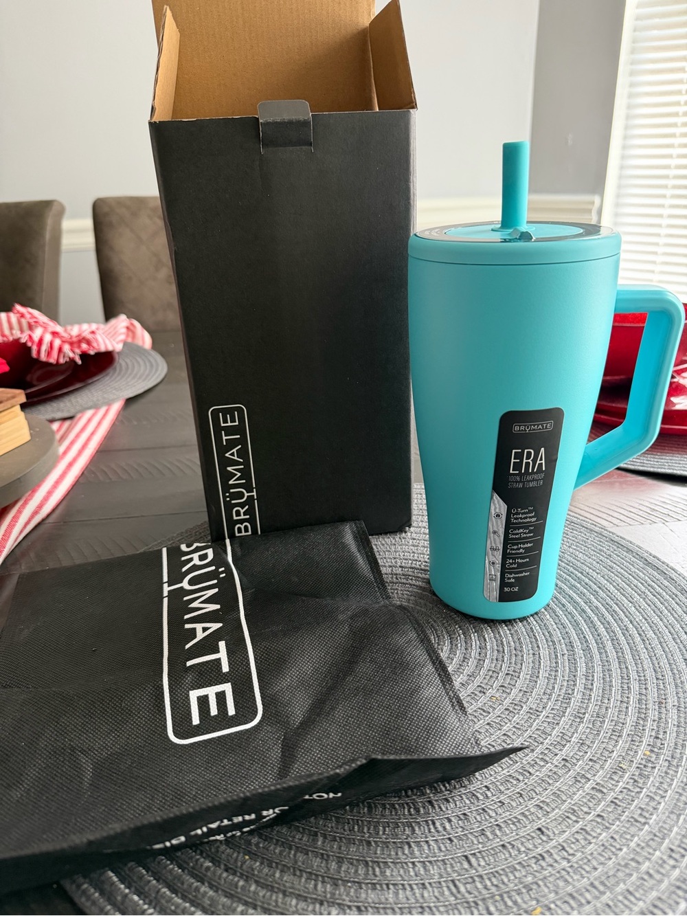 Brumate Era 30oz Tumbler in Curaçao Blue with Handle - Picture 5 of 5